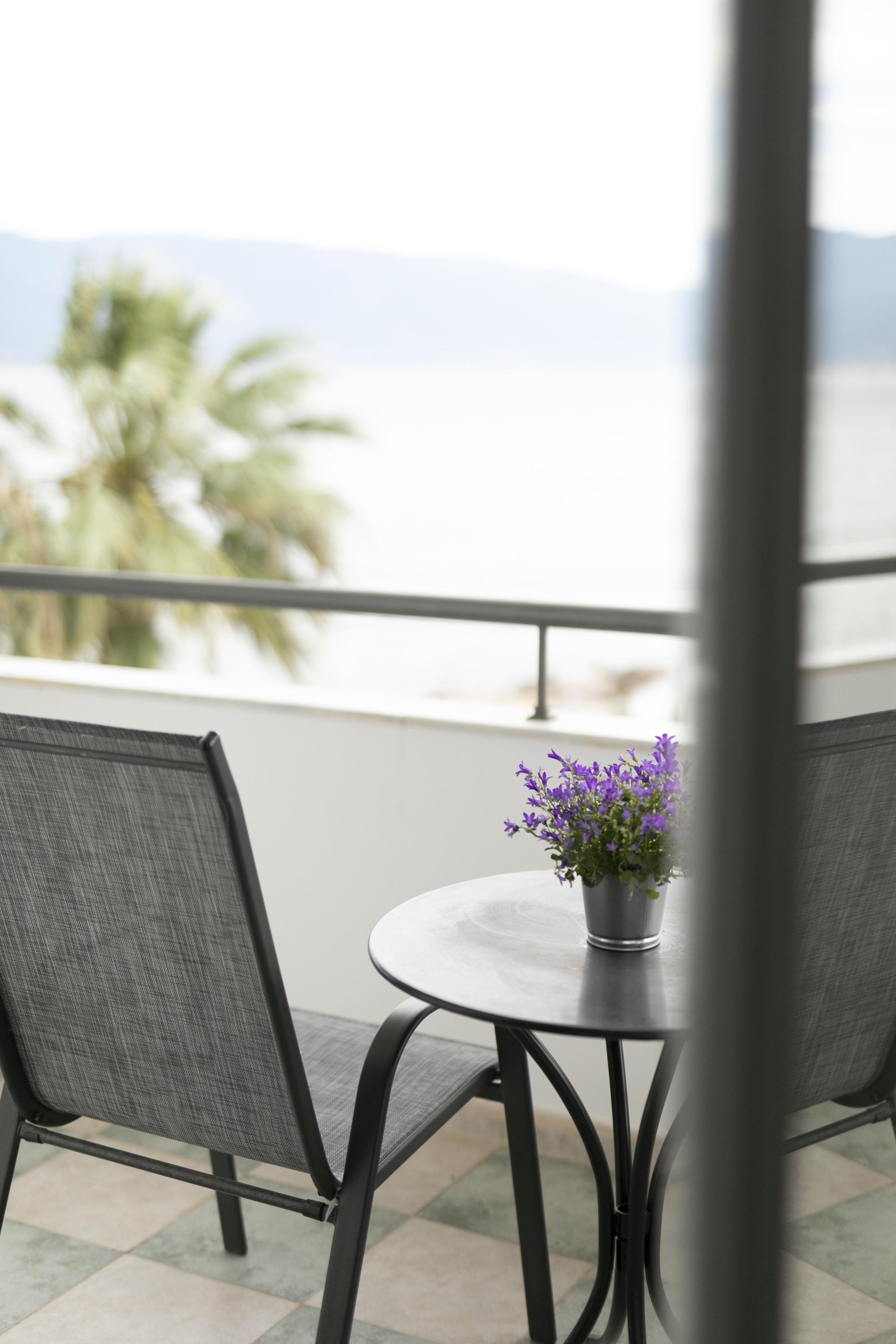 Calma Beach Hotel สตาวรอส ภายนอก รูปภาพ
