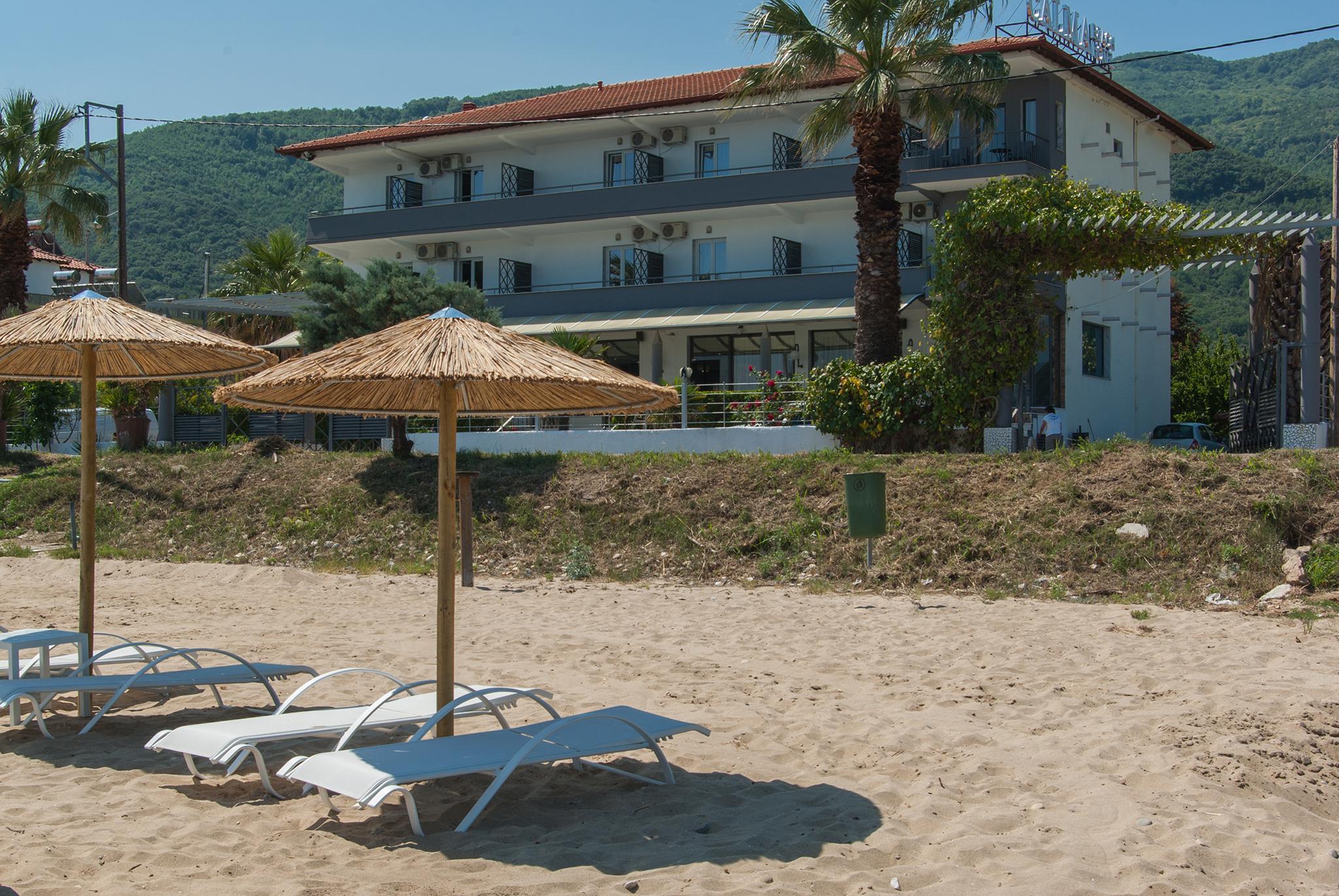 Calma Beach Hotel สตาวรอส ภายนอก รูปภาพ