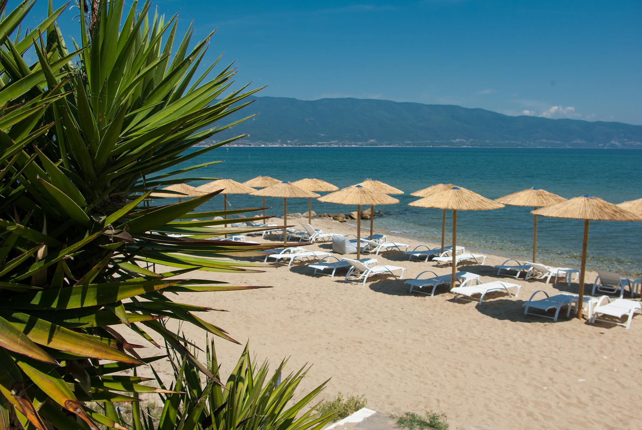 Calma Beach Hotel สตาวรอส ภายนอก รูปภาพ