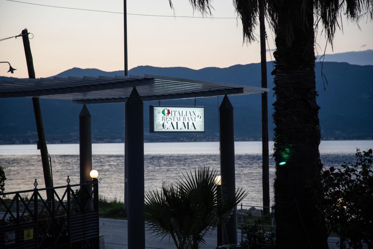 Calma Beach Hotel สตาวรอส ภายนอก รูปภาพ