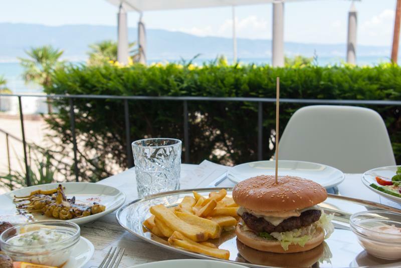 Calma Beach Hotel สตาวรอส ภายนอก รูปภาพ