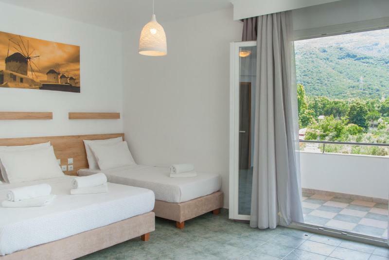 Calma Beach Hotel สตาวรอส ภายนอก รูปภาพ
